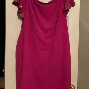 Cute Calvin Klein cold shoulder cocktail dress with cap sleeves.